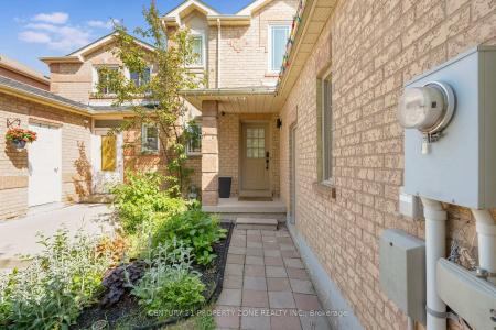 21 WHITE TAIL CRESCENT, Brampton, 安大略省 L6Y 2C5, 加拿大