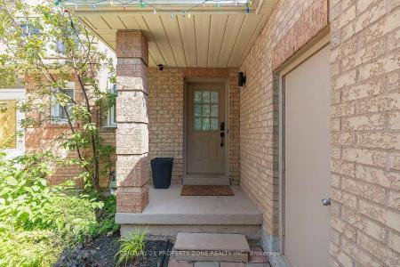 21 WHITE TAIL CRESCENT, Brampton, Ontario L6Y 2C5, Canada