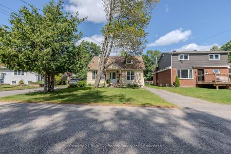 136 CAMPBELL AVENUE, North Bay, Ontario P1A 1V9, Kanada