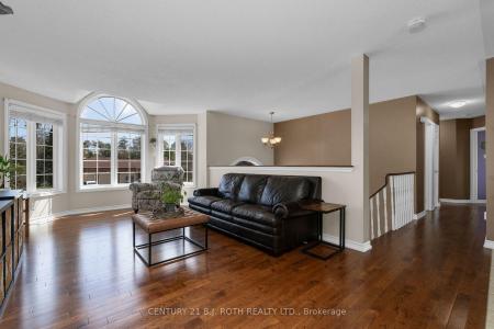 68 DAVENPORT DRIVE, Springwater, Ontario L0L 1V0, Canadá