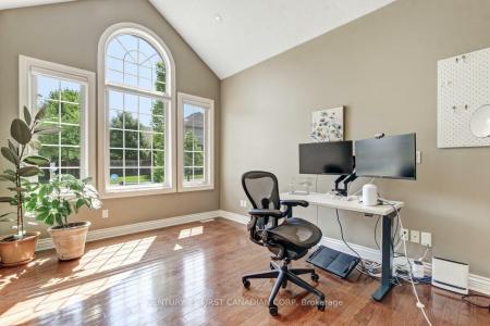 1447 KAINS WOODS TERRACE, London South, Ontario N6K 4Z6, CANADÁ