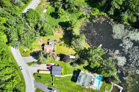 225 ARNOTT DRIVE, Selwyn, Ontario K0L 1T0, CANADÁ