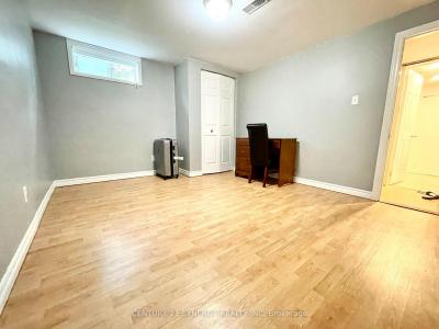 275 TOLL GATE BOULEVARD, Waterloo, Ontario N2L 4M3, Canada