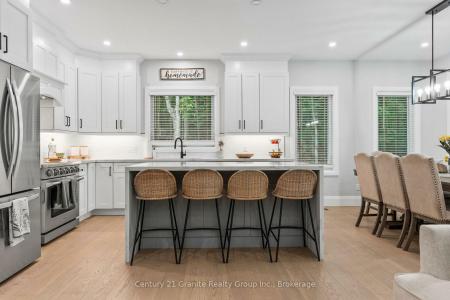 1459 WIGAMOG ROAD, Minden Hills, Ontario K0M 2K0, Canada