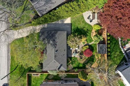 811 TEAL DRIVE, Burlington, Ontario L7T 2Y8, Canadá
