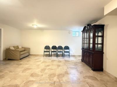 94 KINGS CRESCENT, Ajax, Ontario L1S 2M7, Canada