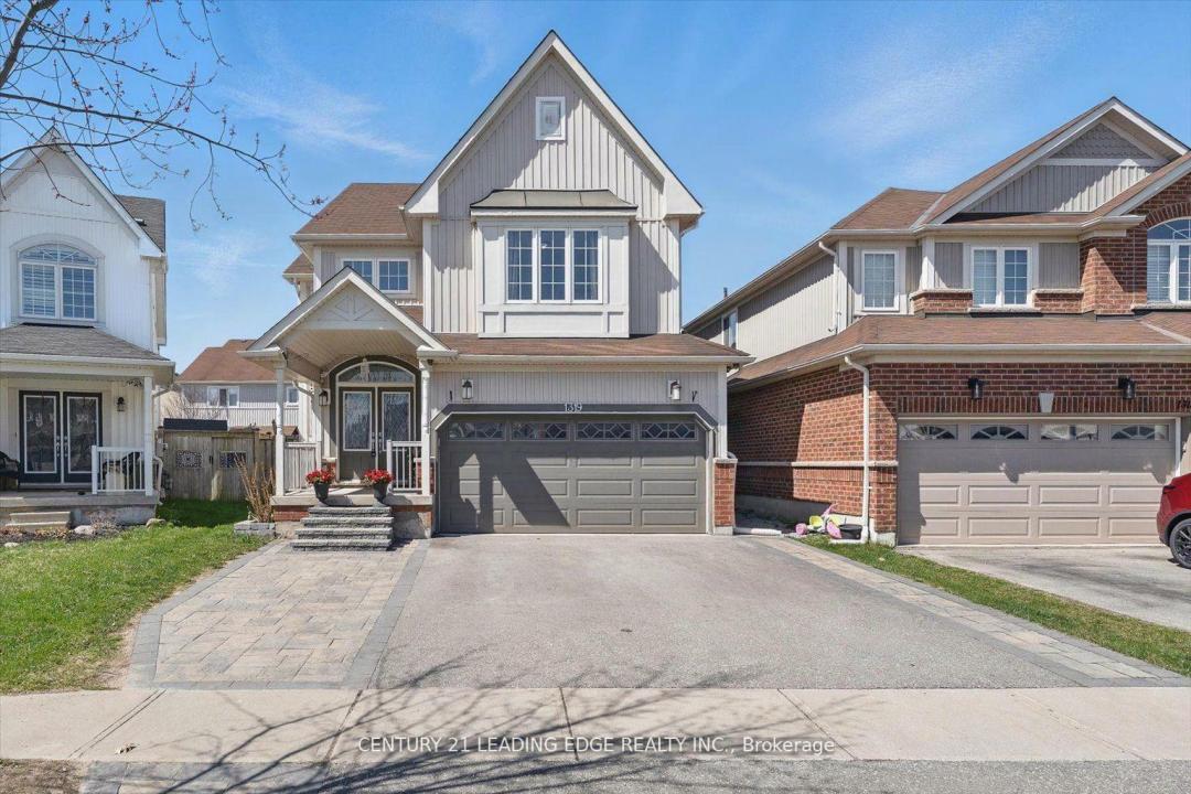 1319 GYATT CRESCENT, Oshawa, Ontario L1K 0M4, Canada