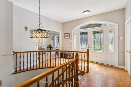108 SOMERSET CRESCENT, London South, 온타리오주 N6K 3M4, 캐나다