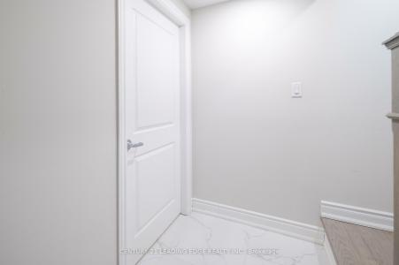 314 GROVE STREET E, Barrie, Онтарио L4M 5J3, Канада