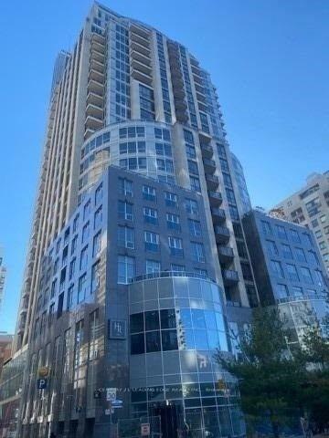 10 BELLAIR STREET, Toronto, Ontario M5R 3R1, Canada