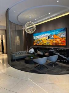 10 BELLAIR STREET, Toronto, Ontario M5R 3R1, Canada