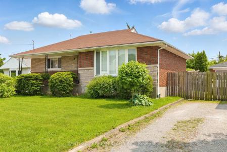 42 BLOOMFIELD AVENUE, St. Catharines, 安大略省 L2P 1X3, 加拿大