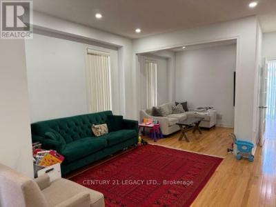 4805 BLUEFEATHER LANE, Mississauga (hurontario), 安大略省 L5R 0E1, 加拿大