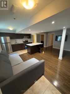 5965 RIVER GROVE AVENUE, Mississauga (east Credit), Ontario L5M 4Z8, Canada