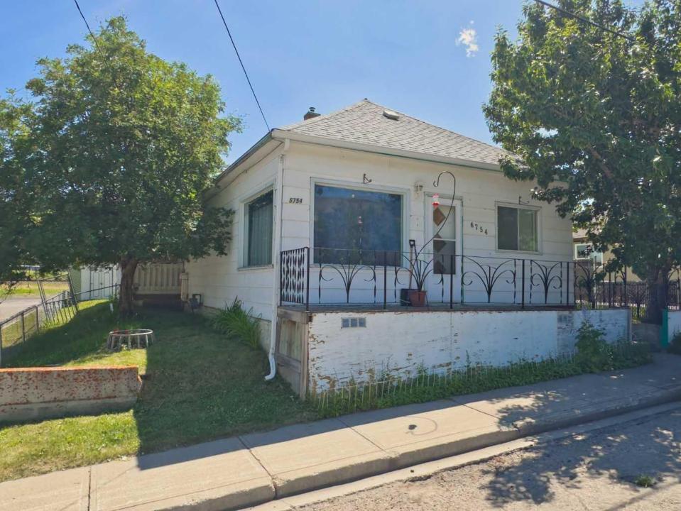 6754 17 AVENUE, Coleman, 앨버타주 T0K 0M0, 캐나다