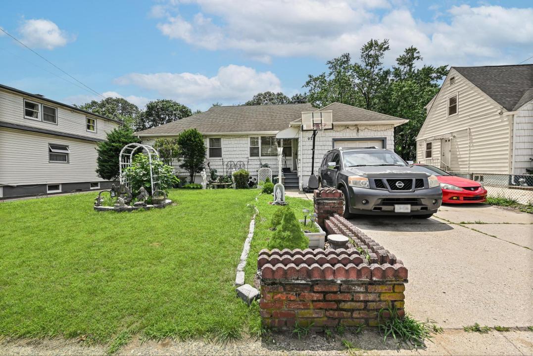 92 Fir Street, Valley Stream, Nova Iorque 11580, Estados Unidos