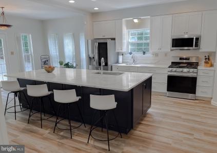 39308 Persimmon Creek Road, Mechanicsville, Maryland 20659
