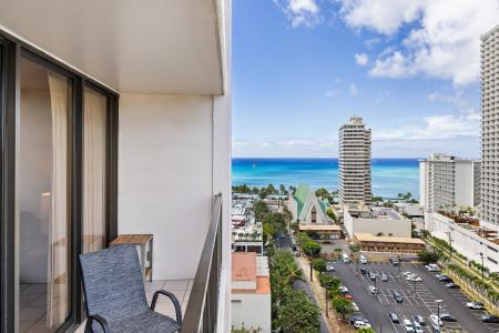 201 Ohua Ave. #1906 T1, Honolulu, Hawaii 96815, USA