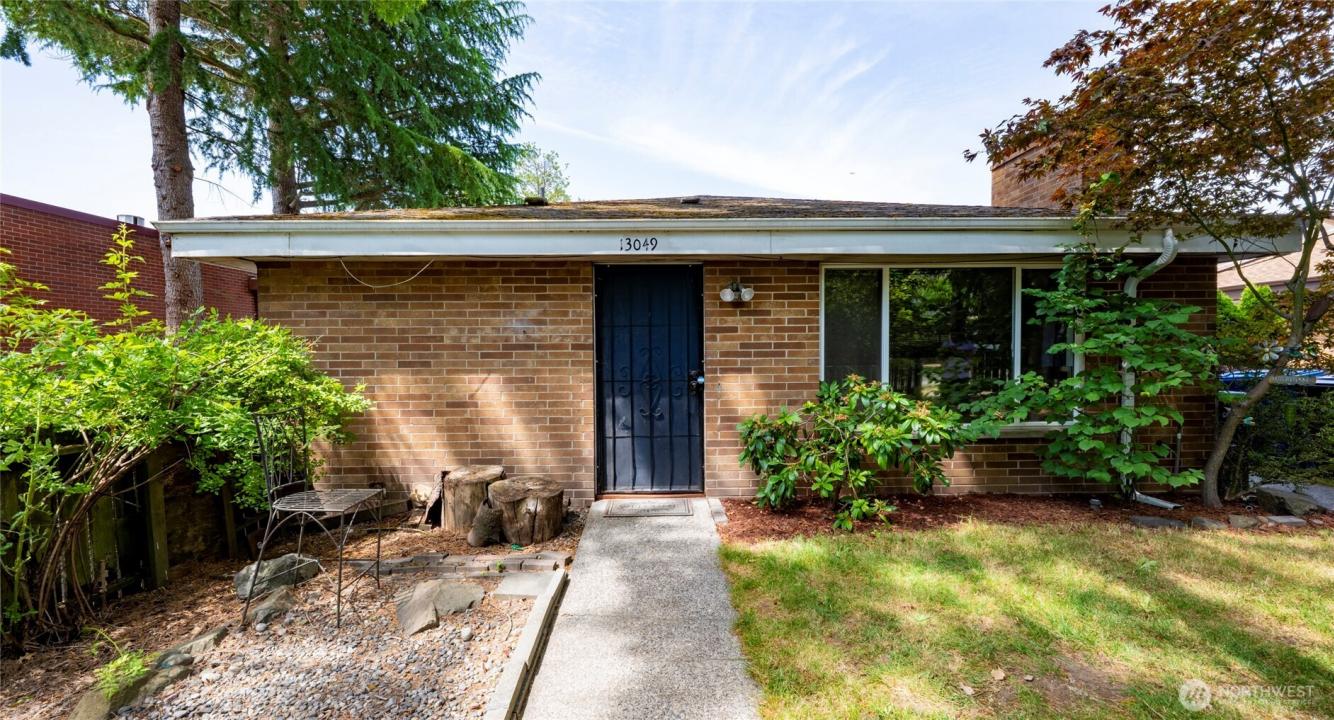 13049 35th Avenue, Seattle, Washington 98125