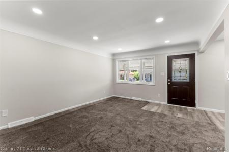 3994 Campbell Street, Dearborn Heights, Michigan 48125, USA