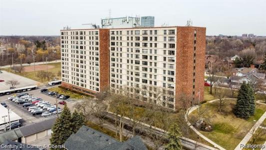 21800 Morley Avenue , 607, Dearborn, Michigan 48124, USA