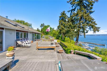 6 A Saratoga Drive, Hat Island, Washington 98206