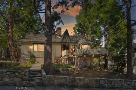 292 Heliotrope Drive, Lake Arrowhead, California 92352, USA