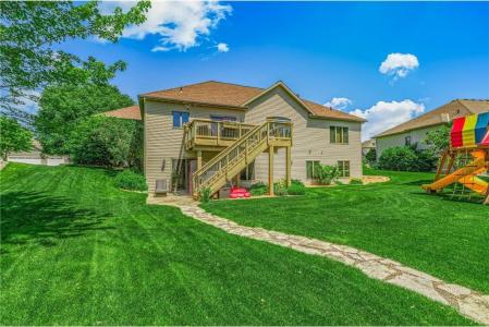 1612 Boulder Drive, Sartell, Minnesota 56377, USA