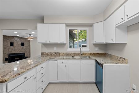 6262 Garden Court, Warren, 密歇根州 48091, 美国