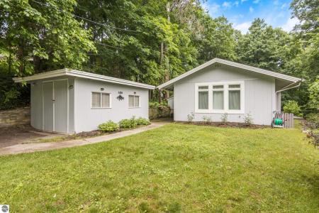 1404 Wayne Street, Traverse City, Michigan 49684, USA