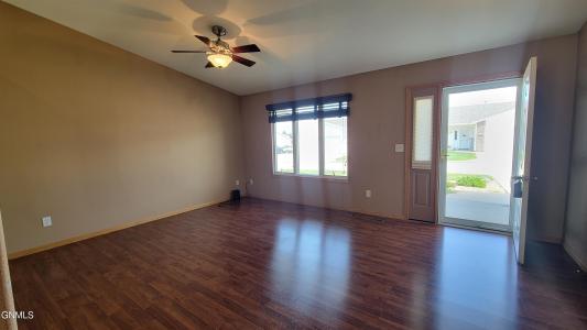 1119 Lakota Lane, Lincoln, ND 58504, USA