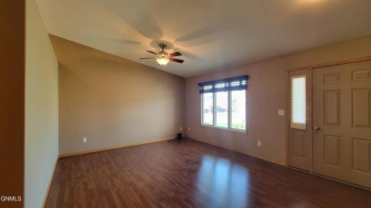 1119 Lakota Lane, Lincoln, Dakota Północna 58504, USA