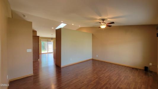 1119 Lakota Lane, Lincoln, Dakota Północna 58504, USA