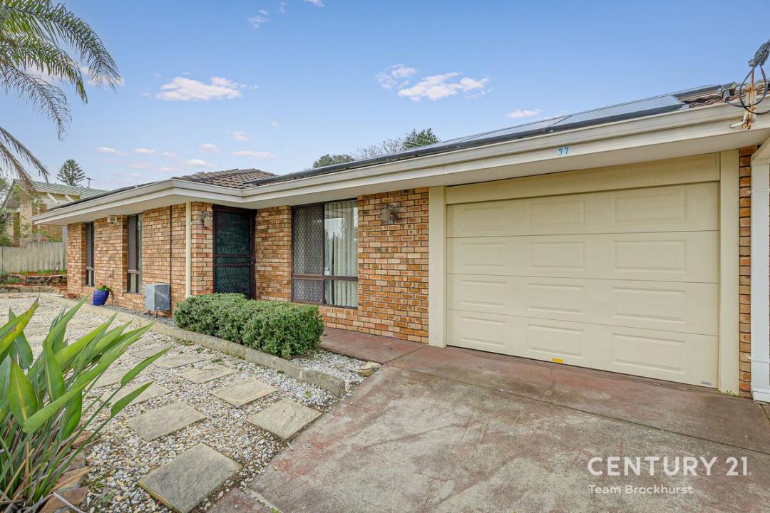 37 McNamara Drive, Thornlie, WA 6108, Australia