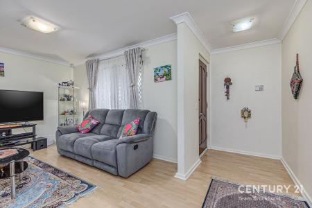 37 McNamara Drive, Thornlie, WA 6108, Australia