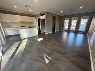 371B Thirlmere Way, Thirlmere, NSW 2572, Australia