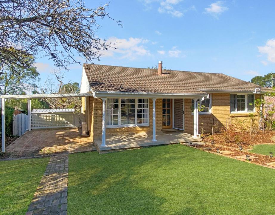 5 Pine Street, Hazelbrook, NSW 2779, Australia