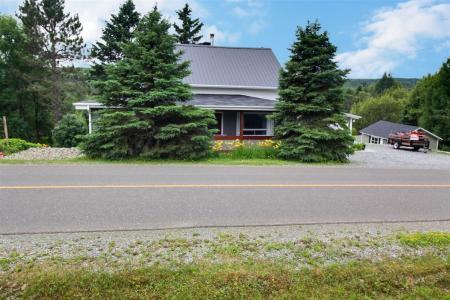 917  Rg Notre-Dame-des-Champs, Pohénégamook, Québec G0L 1J0, Canada