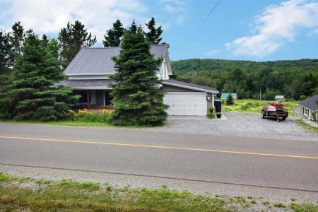 917  Rg Notre-Dame-des-Champs, Pohénégamook, Québec G0L 1J0, Canada