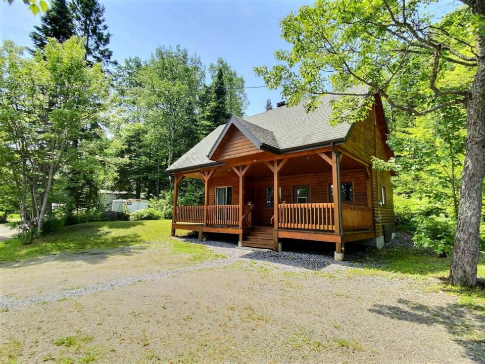 104 Ch. du Lac-Bérubé, Saint-Antonin, Québec G0L 2J0, Canada
