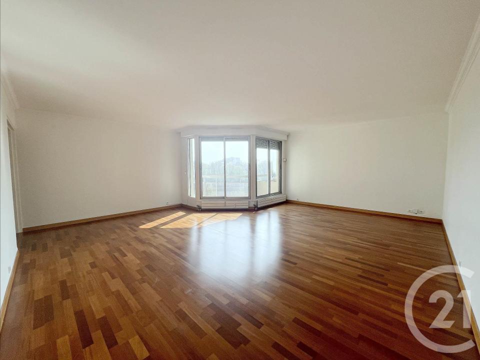 Courbevoie, Île-de-France 92400, アキタン