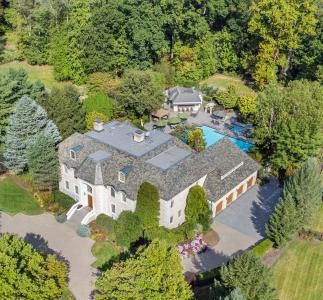 9 Meadow Court, Montville, New Jersey 07045
