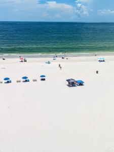 510 Marlyn Way, Madeira Beach, Florida 33708, USA