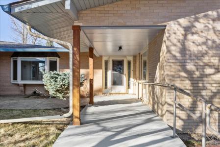 714 E Ole Maverick Road, Cheyenne, Wyoming 82009