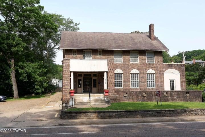 423 North Highland Ave., Jackson, Tennessee 38301