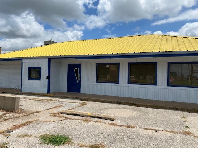 913 W. Maple, Enid, אוקלהומה 73701, ארצות הברית של אמריקה