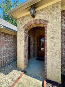 139 Glen Auburn Drive, Clinton, Mississippi 39056