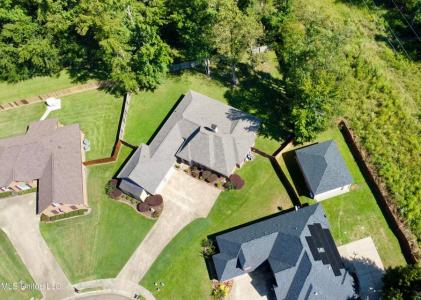 139 Glen Auburn Drive, Clinton, Mississippi 39056
