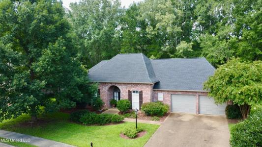 107 Thornwood Drive, Clinton, Mississippi 39056
