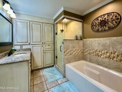 102 Water Oaks Drive, Clinton, Mississippi 39056